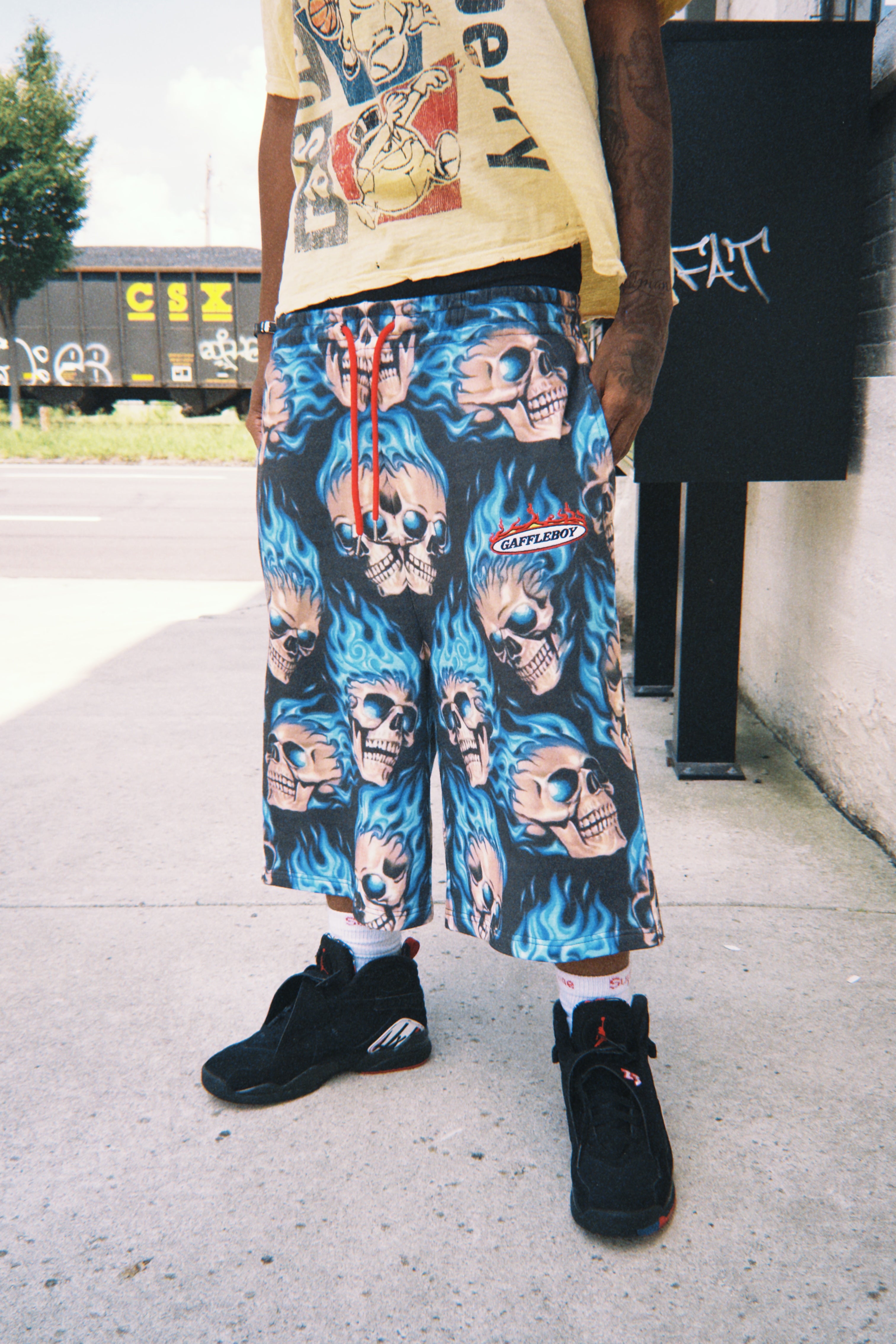 Flame 3/4 Shorts (Blue)